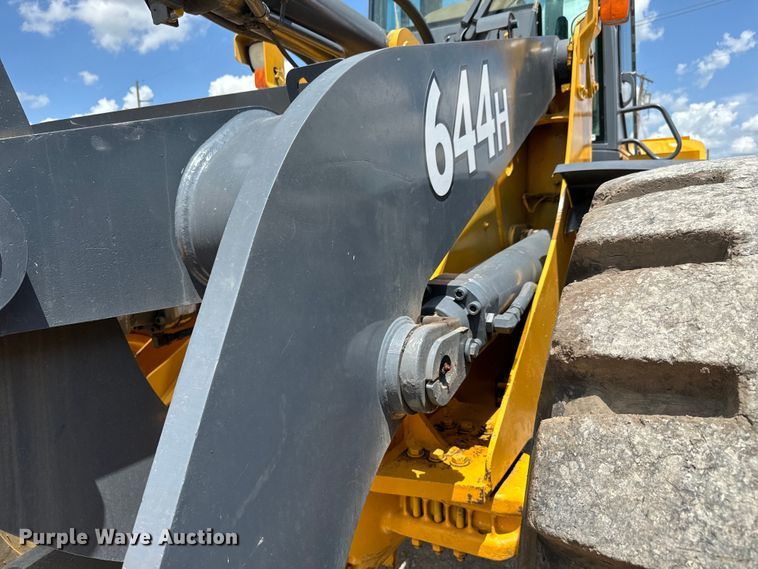 image for item NL9862 1998 John Deere 644H wheel loader