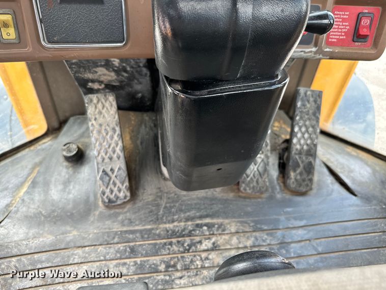 image for item NL9862 1998 John Deere 644H wheel loader