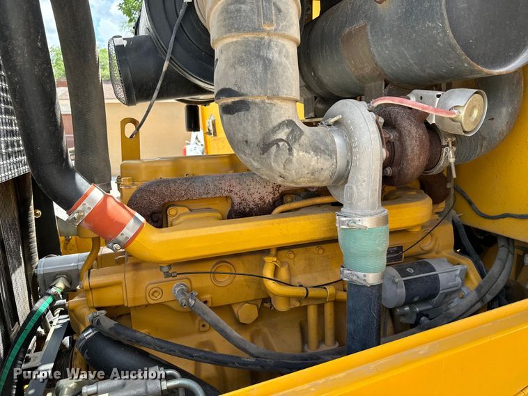 image for item NL9862 1998 John Deere 644H wheel loader