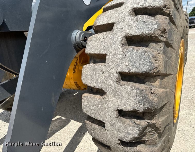 image for item NL9862 1998 John Deere 644H wheel loader