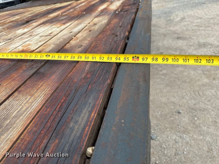 image for item NL9867 1997 Freightliner  FL80 flatbed truck