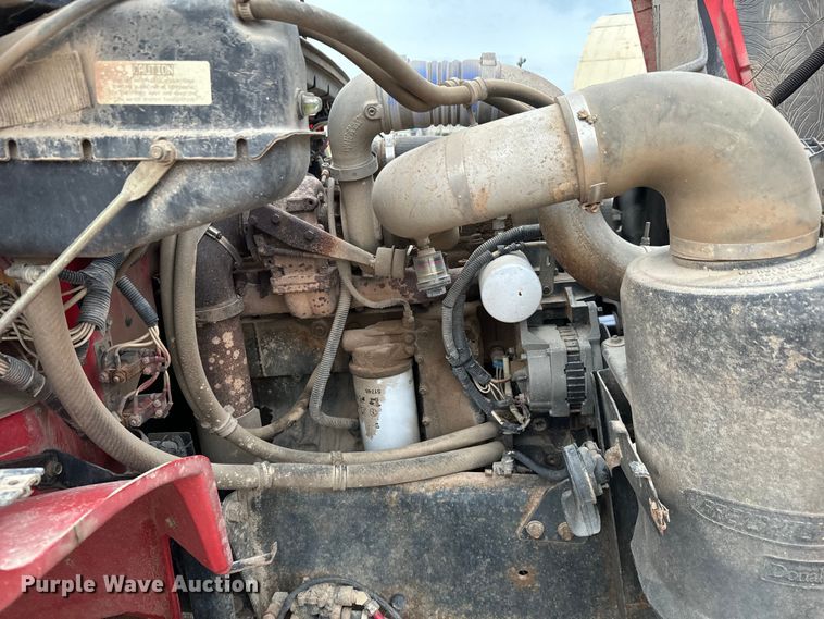 image for item NL9867 1997 Freightliner  FL80 flatbed truck