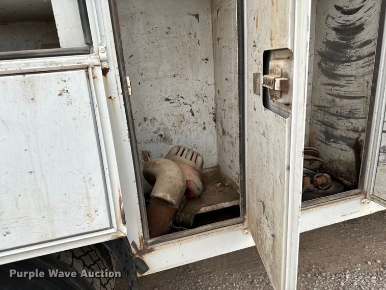 image for item NL9868 1993 Chevrolet  Kodiak C6500 utility / service truck with reel carrier