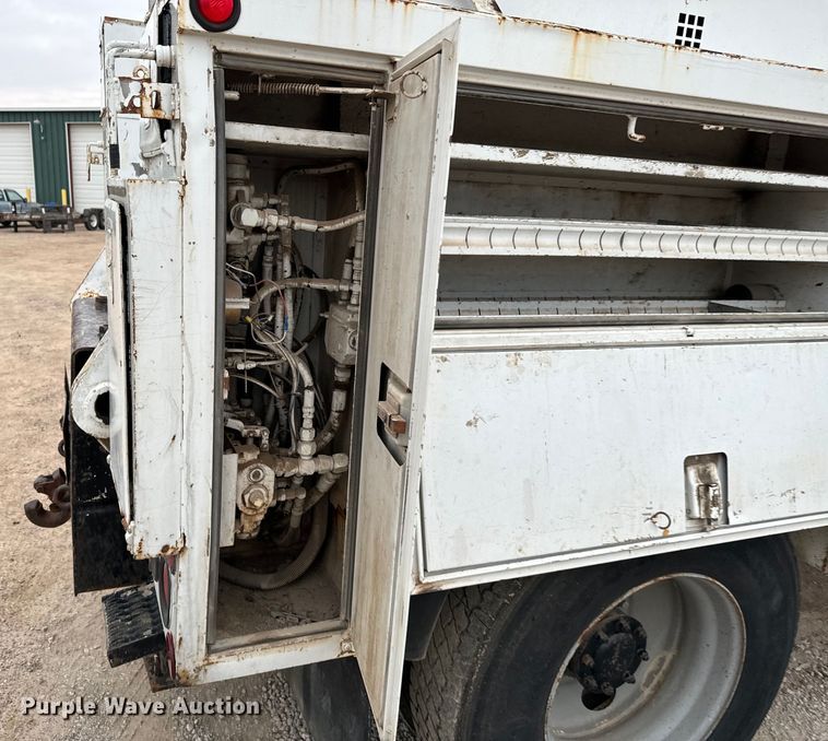 image for item NL9868 1993 Chevrolet  Kodiak C6500 utility / service truck with reel carrier