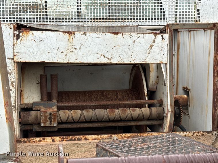 image for item NL9868 1993 Chevrolet  Kodiak C6500 utility / service truck with reel carrier