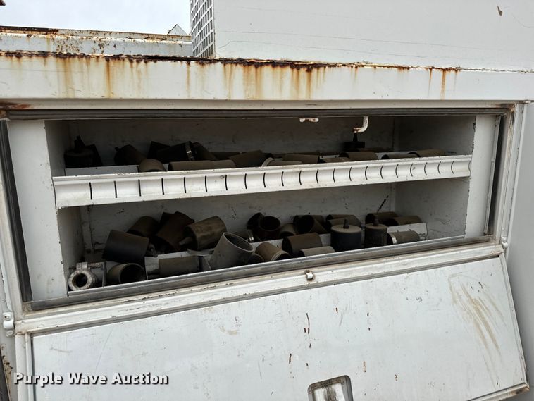 image for item NL9868 1993 Chevrolet  Kodiak C6500 utility / service truck with reel carrier