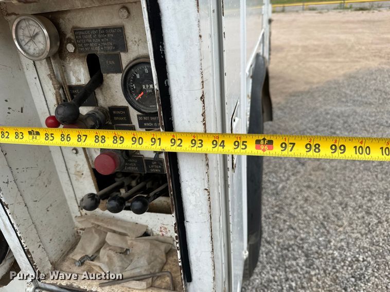 image for item NL9868 1993 Chevrolet  Kodiak C6500 utility / service truck with reel carrier