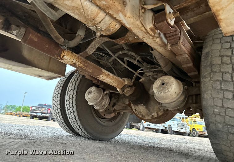 image for item NL9868 1993 Chevrolet  Kodiak C6500 utility / service truck with reel carrier