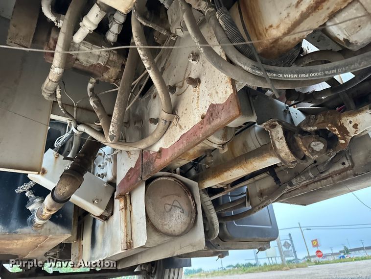 image for item NL9868 1993 Chevrolet  Kodiak C6500 utility / service truck with reel carrier