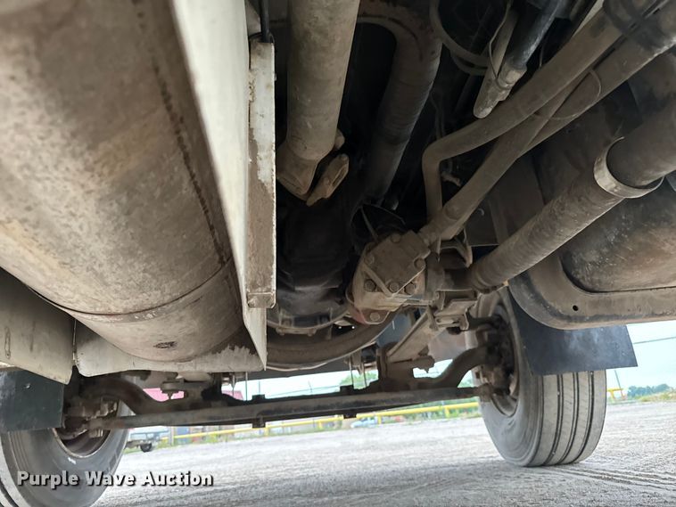 image for item NL9868 1993 Chevrolet  Kodiak C6500 utility / service truck with reel carrier