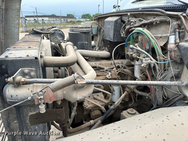 image for item NL9868 1993 Chevrolet  Kodiak C6500 utility / service truck with reel carrier