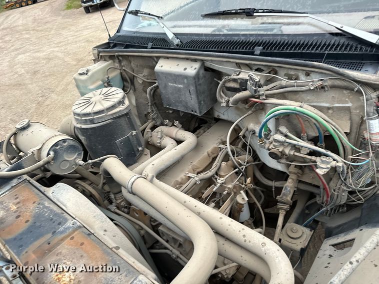 image for item NL9868 1993 Chevrolet  Kodiak C6500 utility / service truck with reel carrier