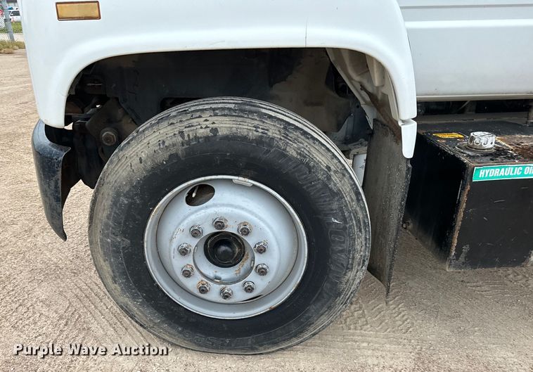 image for item NL9868 1993 Chevrolet  Kodiak C6500 utility / service truck with reel carrier