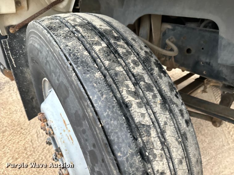 image for item NL9868 1993 Chevrolet  Kodiak C6500 utility / service truck with reel carrier