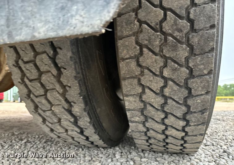 image for item NL9868 1993 Chevrolet  Kodiak C6500 utility / service truck with reel carrier