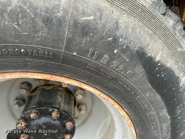 image for item NL9868 1993 Chevrolet  Kodiak C6500 utility / service truck with reel carrier