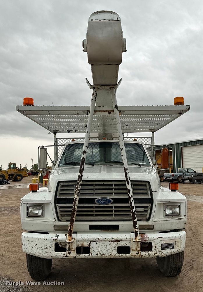 image for item NL9870 1990 Ford F700 bucket truck