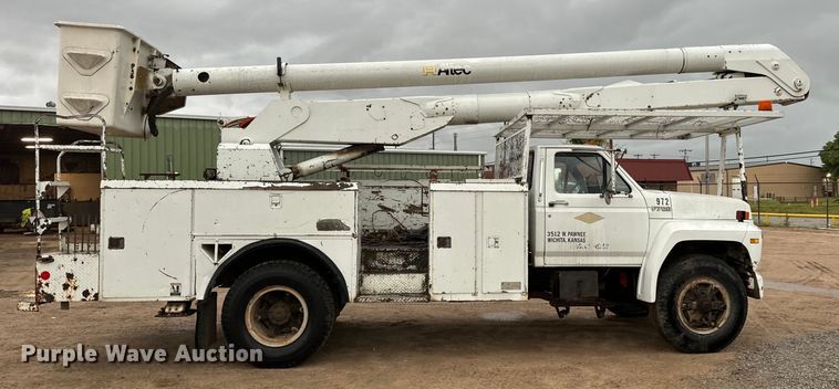 image for item NL9870 1990 Ford F700 bucket truck