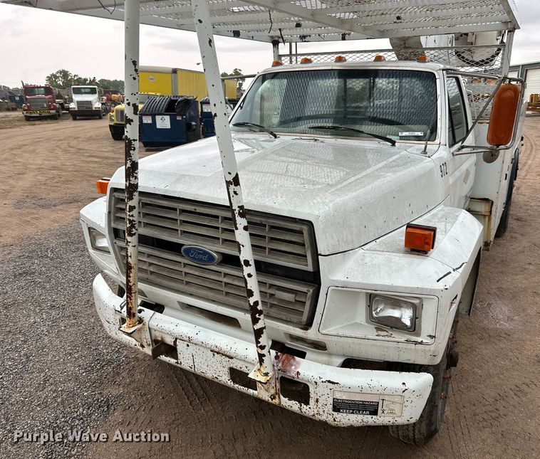 image for item NL9870 1990 Ford F700 bucket truck