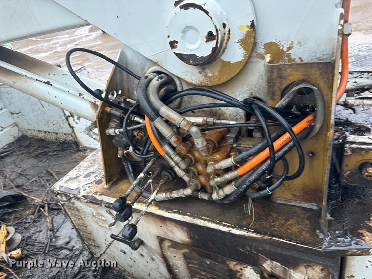 image for item NL9870 1990 Ford F700 bucket truck