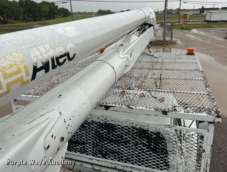 image for item NL9870 1990 Ford F700 bucket truck