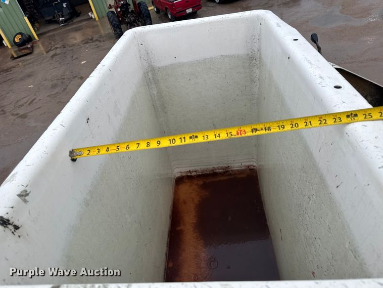 image for item NL9870 1990 Ford F700 bucket truck