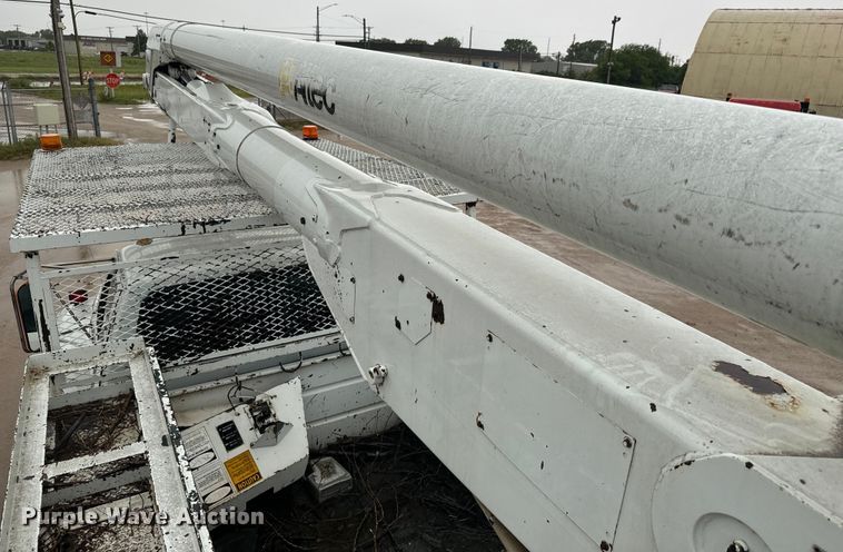 image for item NL9870 1990 Ford F700 bucket truck