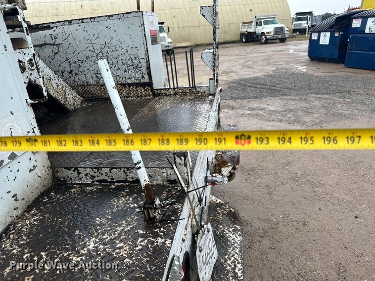 image for item NL9870 1990 Ford F700 bucket truck