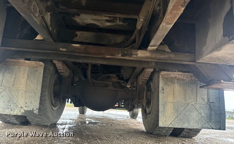 image for item NL9870 1990 Ford F700 bucket truck