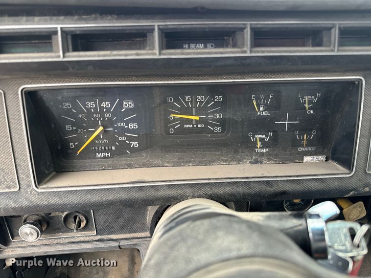 image for item NL9870 1990 Ford F700 bucket truck