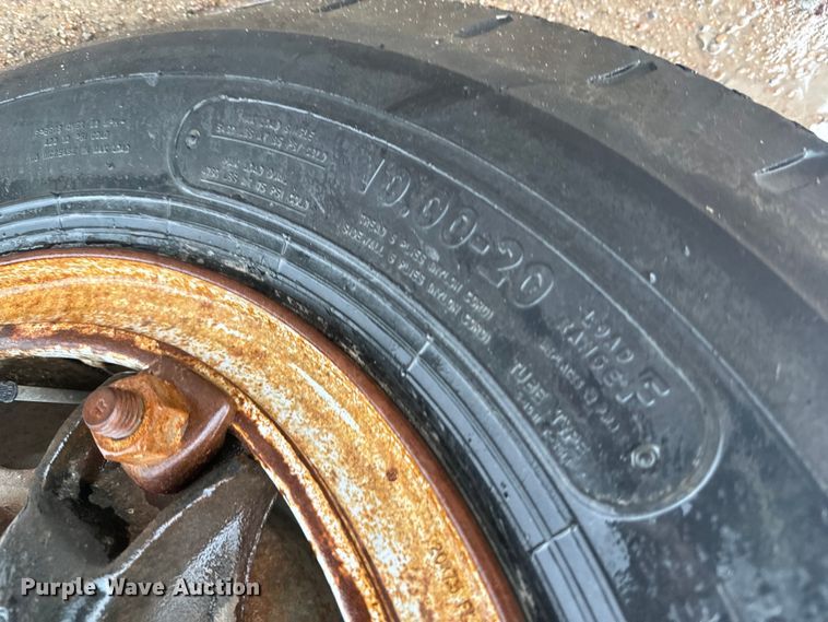 image for item NL9870 1990 Ford F700 bucket truck