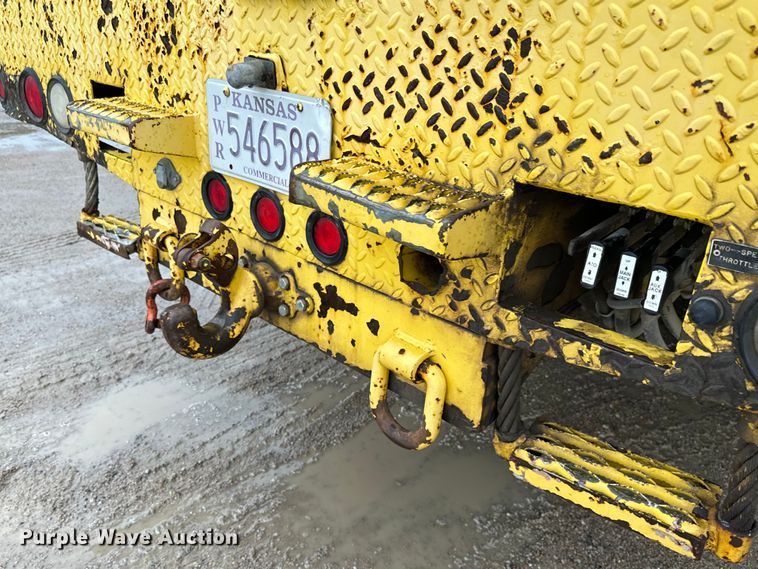 image for item NL9871 1995 Ford F700 digger derrick truck