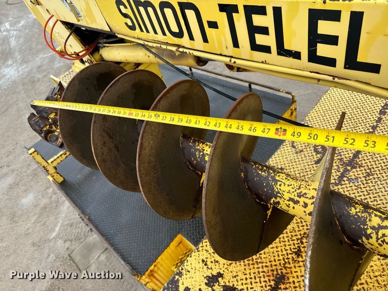 image for item NL9871 1995 Ford F700 digger derrick truck