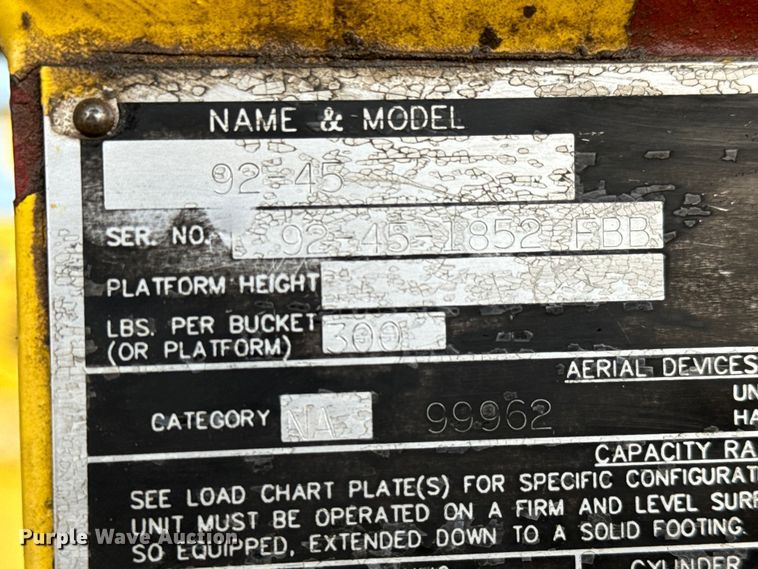 image for item NL9871 1995 Ford F700 digger derrick truck