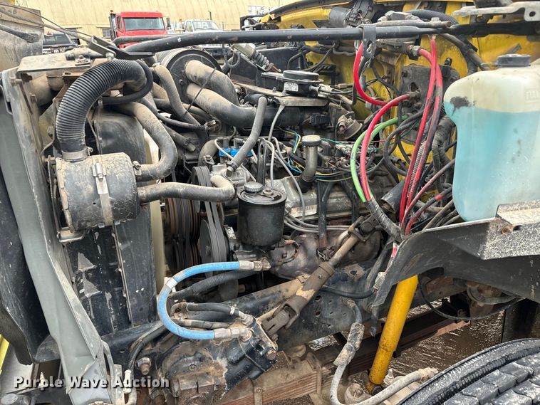 image for item NL9871 1995 Ford F700 digger derrick truck