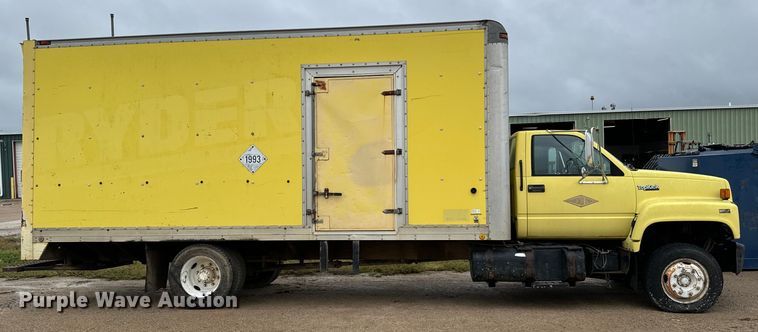image for item NL9874 1992 GMC TopKick C5500 box truck