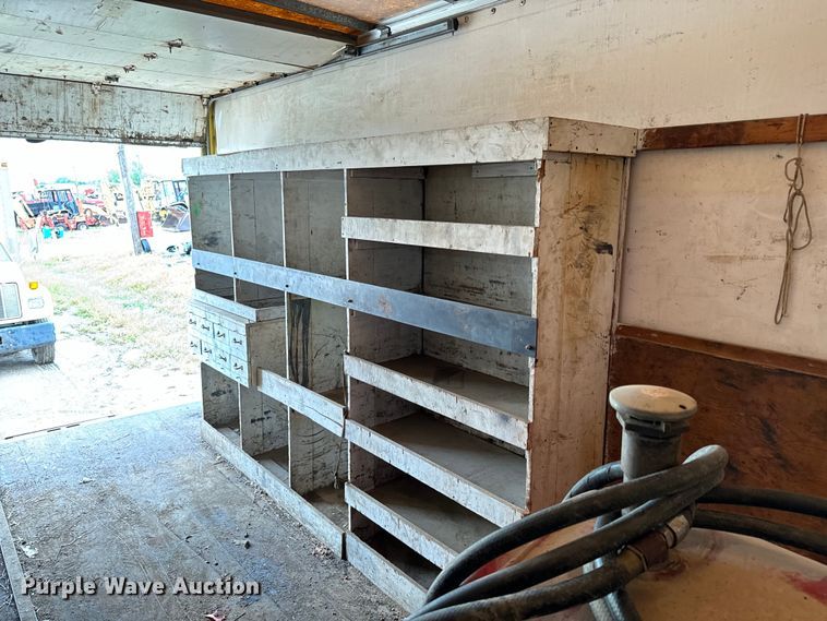 image for item NL9874 1992 GMC TopKick C5500 box truck