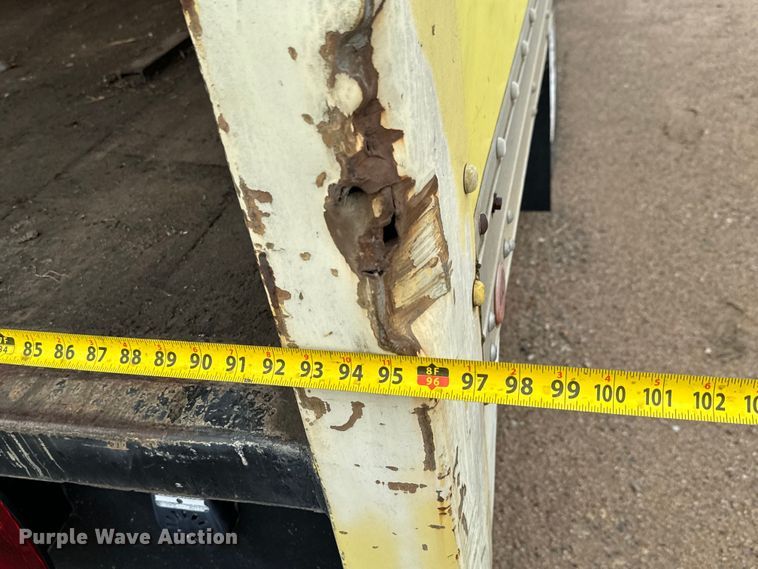 image for item NL9874 1992 GMC TopKick C5500 box truck