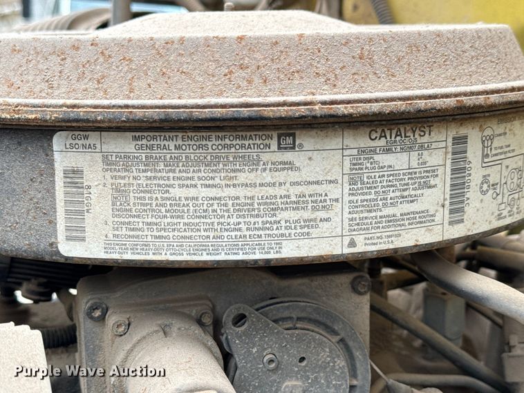 image for item NL9874 1992 GMC TopKick C5500 box truck