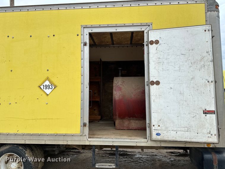 image for item NL9875 1992 GMC TopKick C5500 box truck