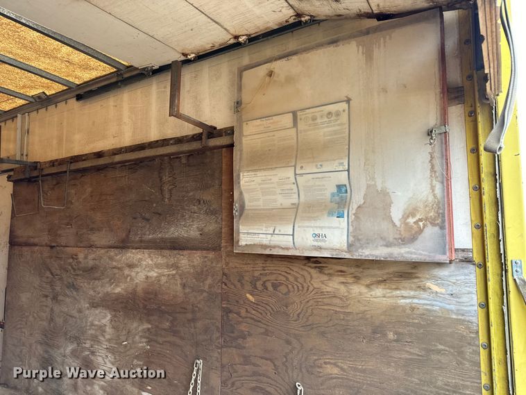 image for item NL9875 1992 GMC TopKick C5500 box truck