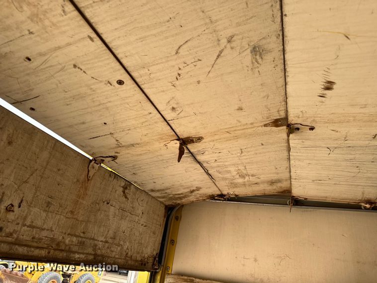 image for item NL9875 1992 GMC TopKick C5500 box truck