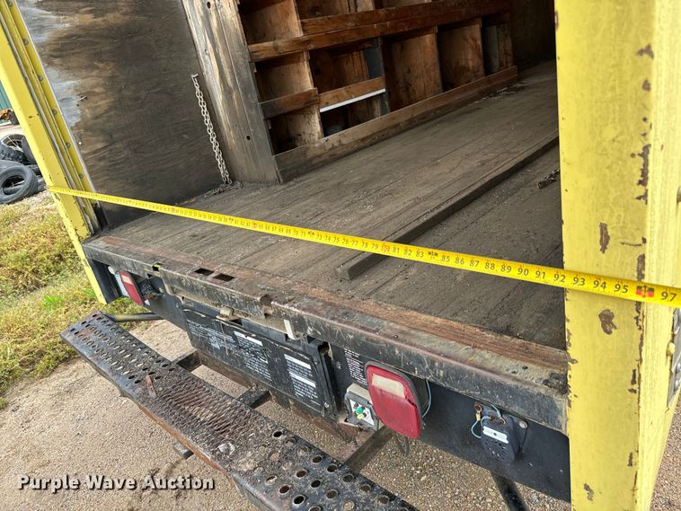 image for item NL9875 1992 GMC TopKick C5500 box truck