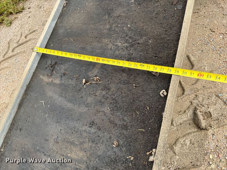 image for item NL9875 1992 GMC TopKick C5500 box truck