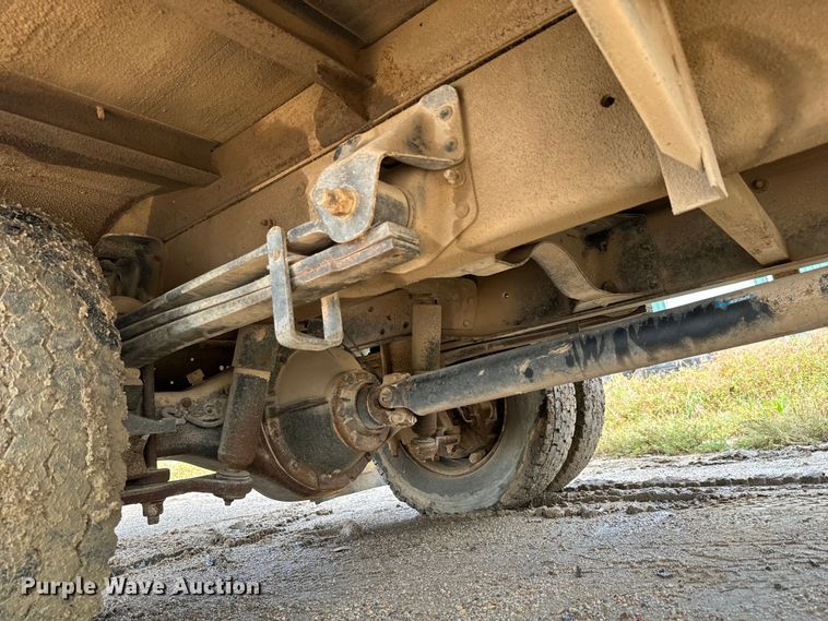 image for item NL9875 1992 GMC TopKick C5500 box truck