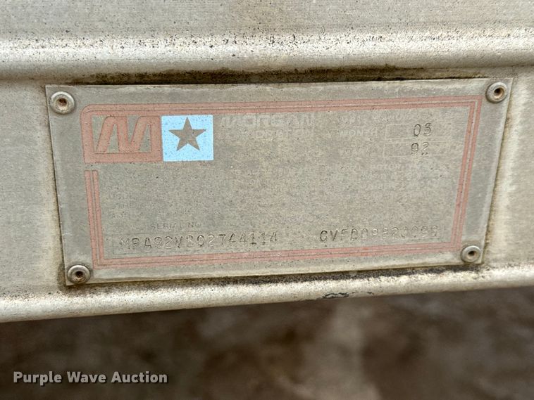 image for item NL9875 1992 GMC TopKick C5500 box truck