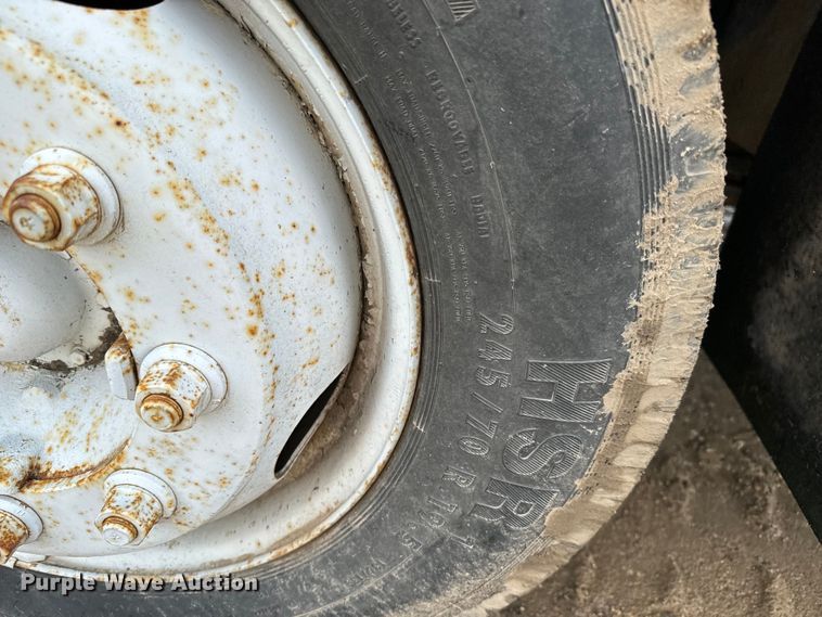 image for item NL9875 1992 GMC TopKick C5500 box truck