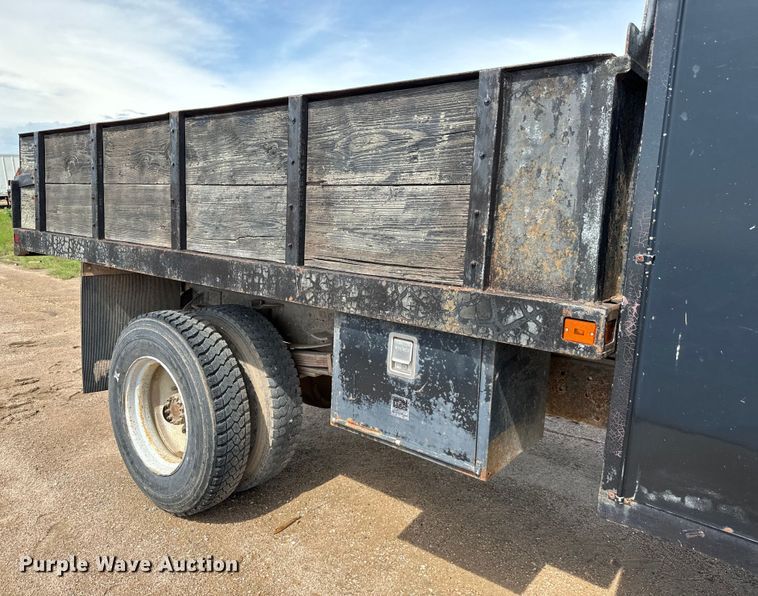 image for item NL9878 1999 GMC C6500 dump truck