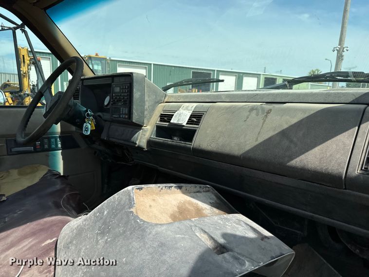 image for item NL9878 1999 GMC C6500 dump truck