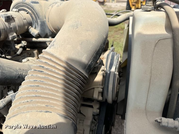 image for item NL9878 1999 GMC C6500 dump truck